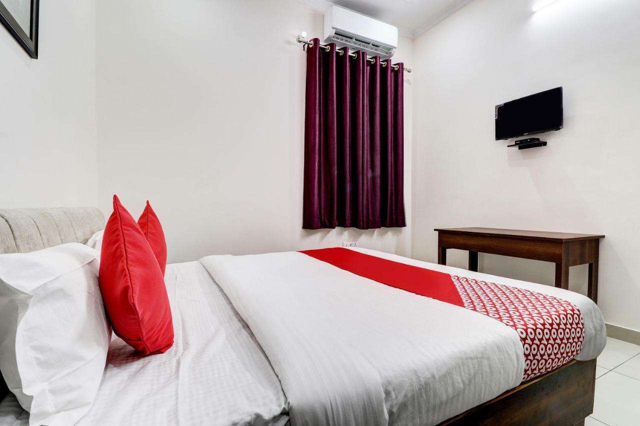 Oyo 38208 Hotel Prakash Kunj Lakhnau Kültér fotó