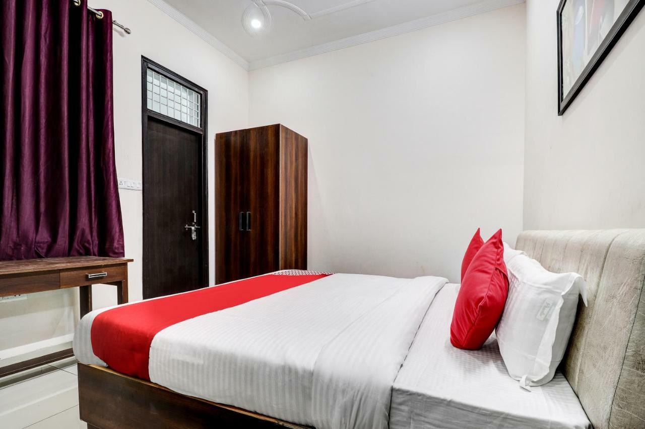 Oyo 38208 Hotel Prakash Kunj Lakhnau Kültér fotó